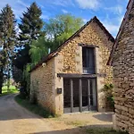 Le Sorbier, Avec Piscine