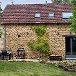 Le Sorbier, Avec Piscine Lejlighed