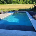 Le Sorbier, Avec Piscine * Valojoulx