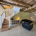 Le Sorbier, Avec Piscine *
