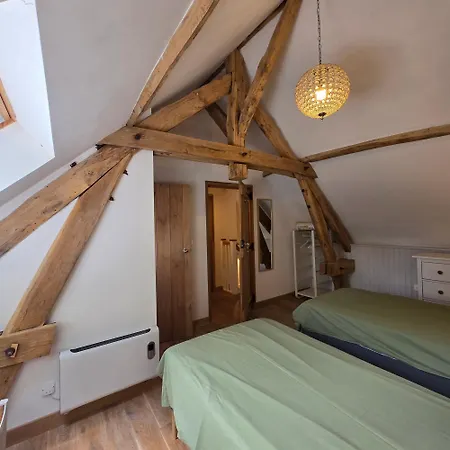 Le Sorbier, Avec Piscine