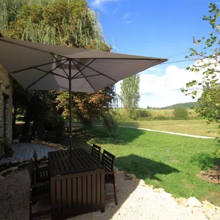 Le Sorbier, Avec Piscine Apartament *