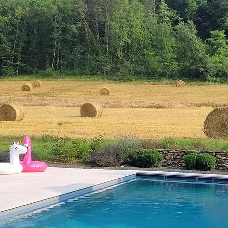 Le Sorbier, Avec Piscine Valojoulx