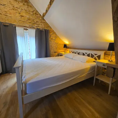 Le Sorbier, Avec Piscine Apartament *