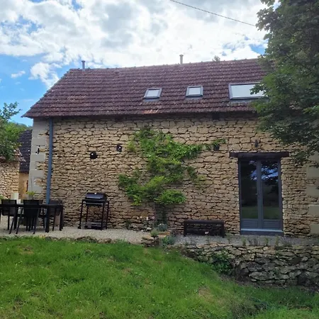 Le Sorbier, Avec Piscine