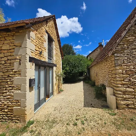 Le Sorbier, Avec Piscine