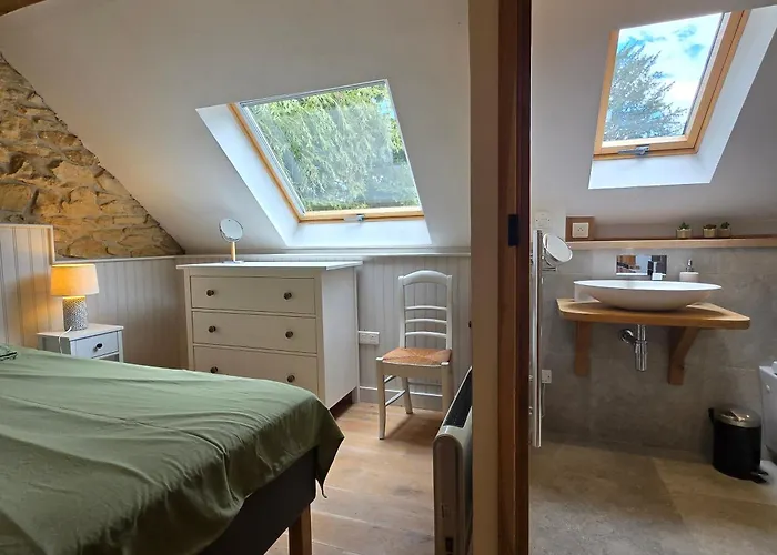 Le Sorbier, Avec Piscine