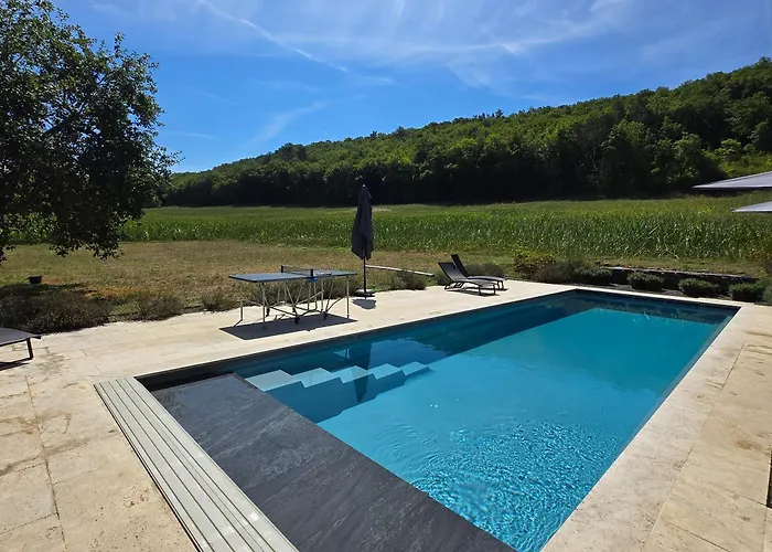 Le Sorbier, Avec Piscine Appartement