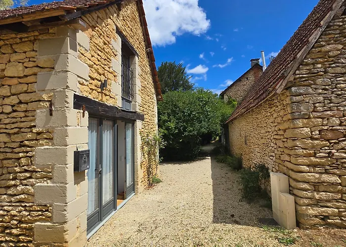 Le Sorbier, Avec Piscine